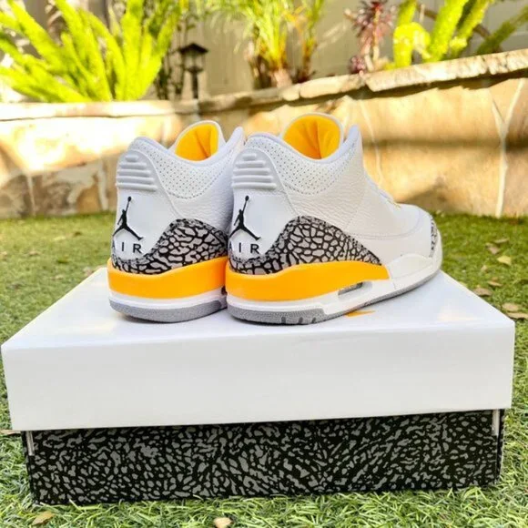 Nike Air Jordan 3 retro white orange shoes - Picture 4 of 4